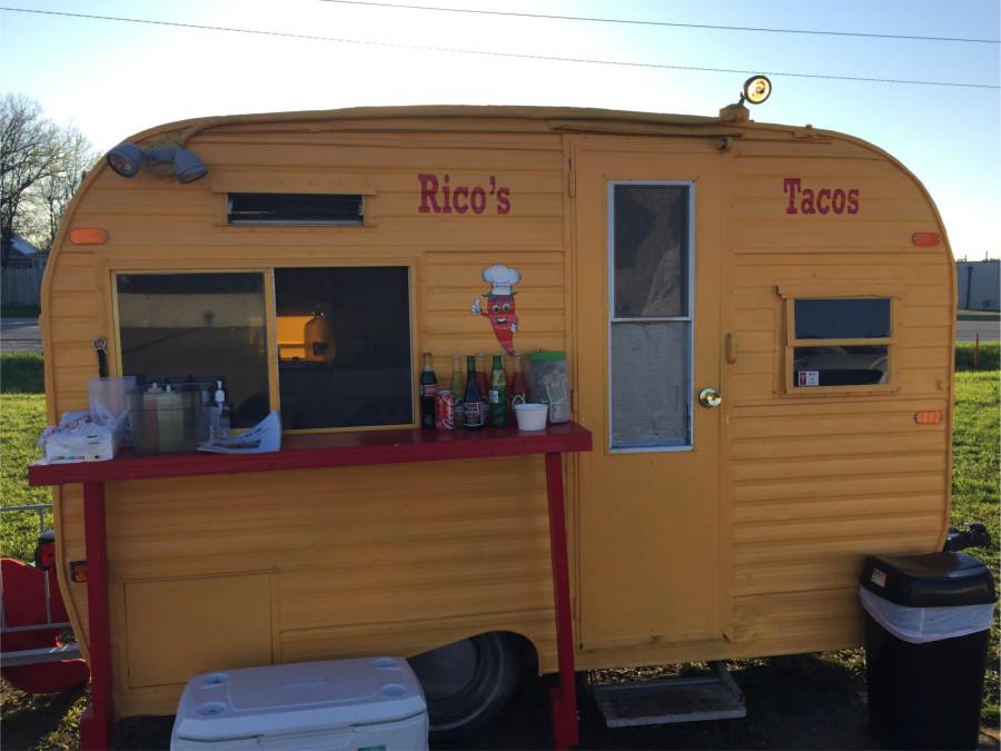Rico's Tacos Review