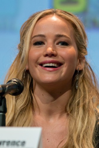 Jennifer_Lawrence_at_San_Diego_Comic-Con_2015