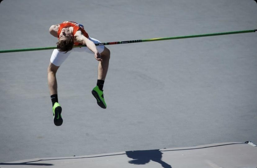 Senior Tate Zalasky jumping 6´5´´ in the High Jump event