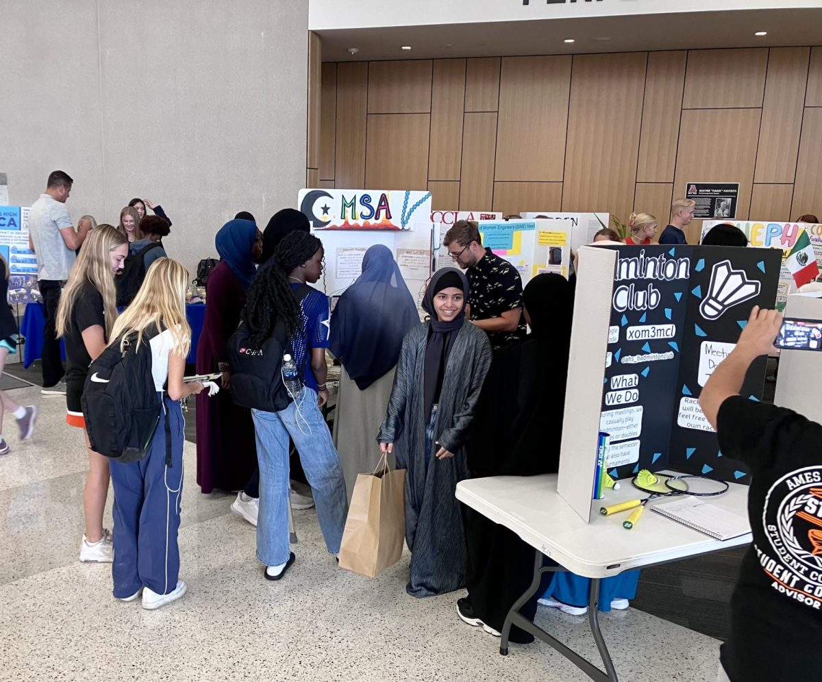 Students gather at MSA to learn about the Islamic religion while tasting a variety of foods.